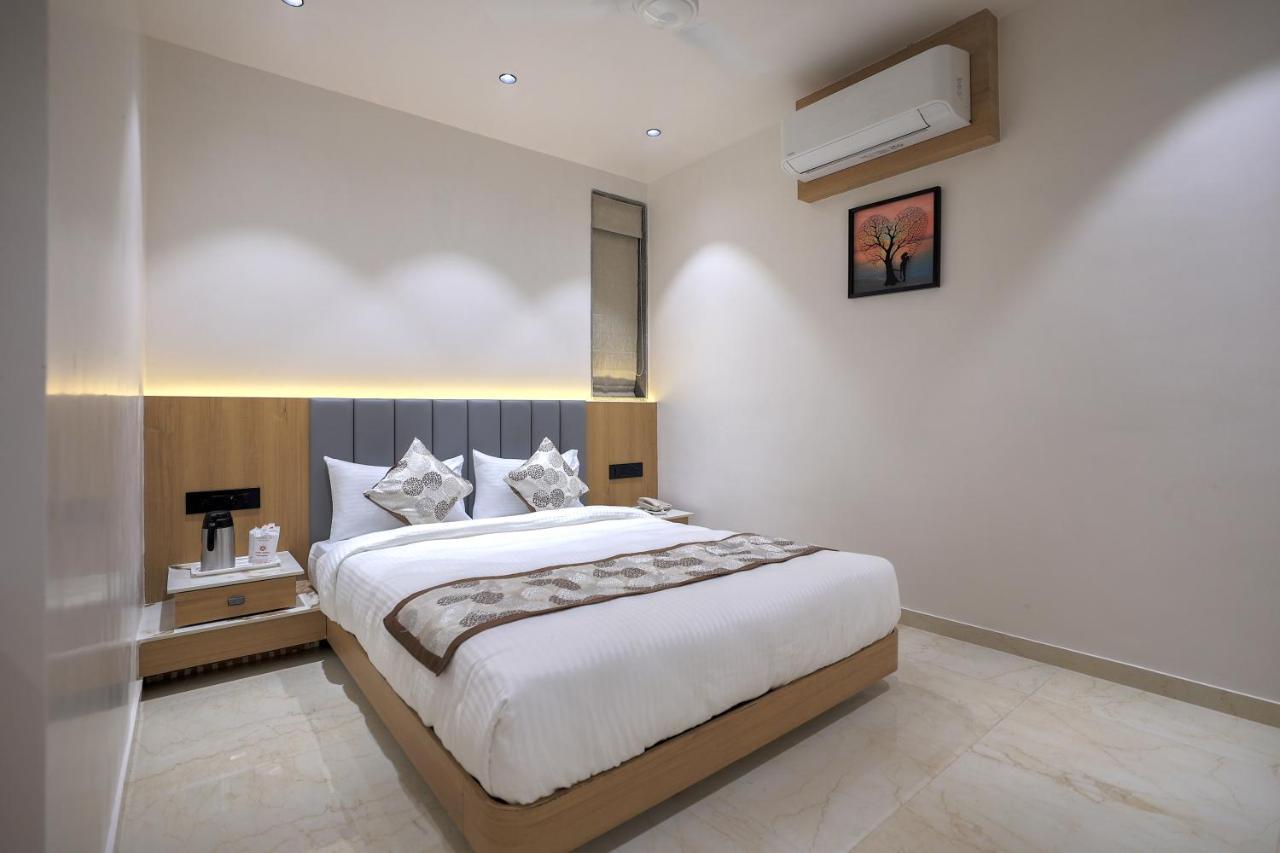 Hotel Aditya Mansingh Inn Somnath Exterior photo